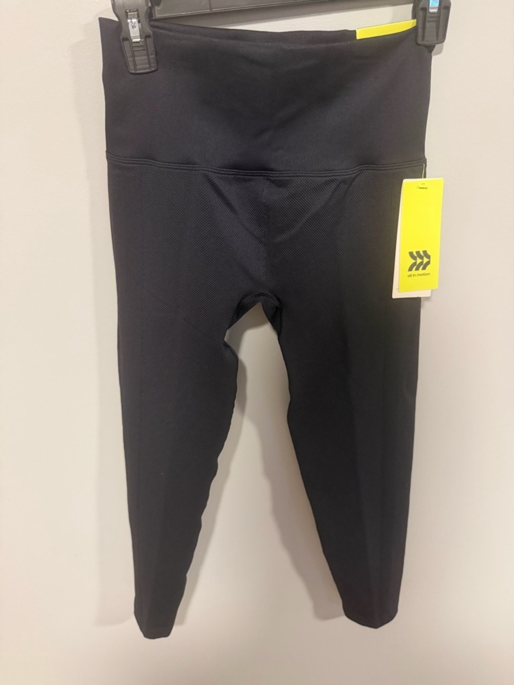 All In Motion Black High Rise 7/8 Seamless Leggings | NWT | Medium